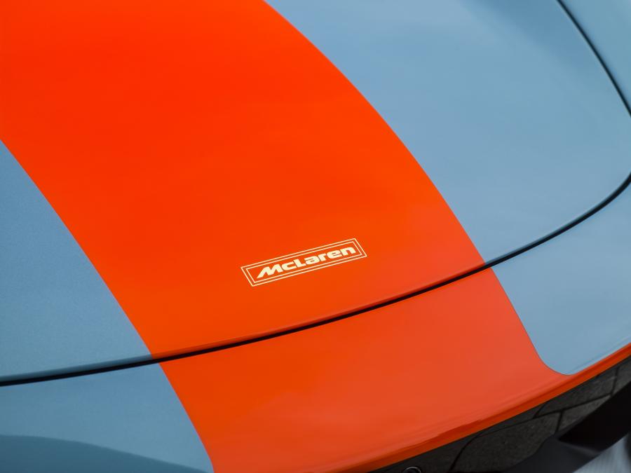 Детали экстерьера McLaren MSO 675LT Gulf Racing Theme 2018 года  (фото 4 из 10)